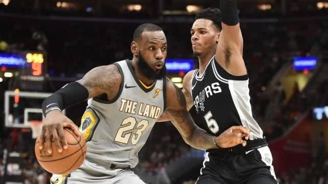  穆雷关键球马刺终结活塞连败  