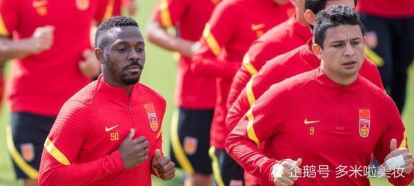  曼联队长B费公开表态愿终老老特拉福德  